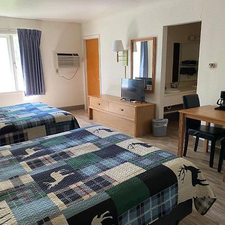 Deer Lodge Motel Sundance Εξωτερικό φωτογραφία