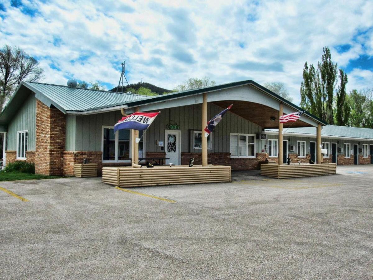 Deer Lodge Motel Sundance Εξωτερικό φωτογραφία