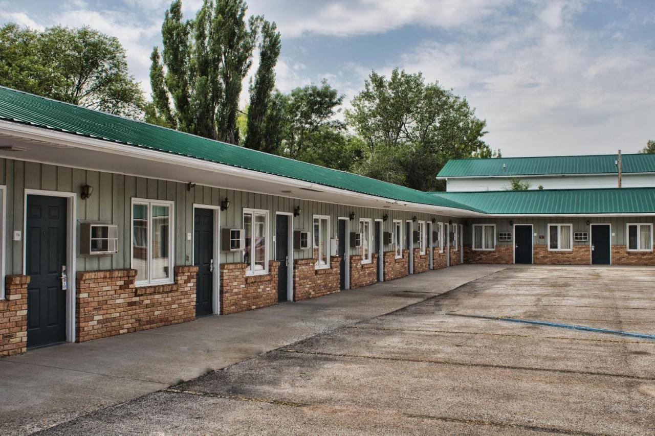 Deer Lodge Motel Sundance Εξωτερικό φωτογραφία