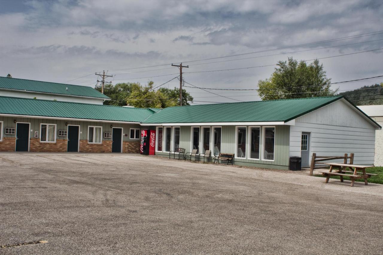 Deer Lodge Motel Sundance Εξωτερικό φωτογραφία