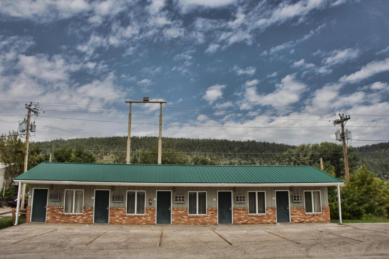 Deer Lodge Motel Sundance Εξωτερικό φωτογραφία