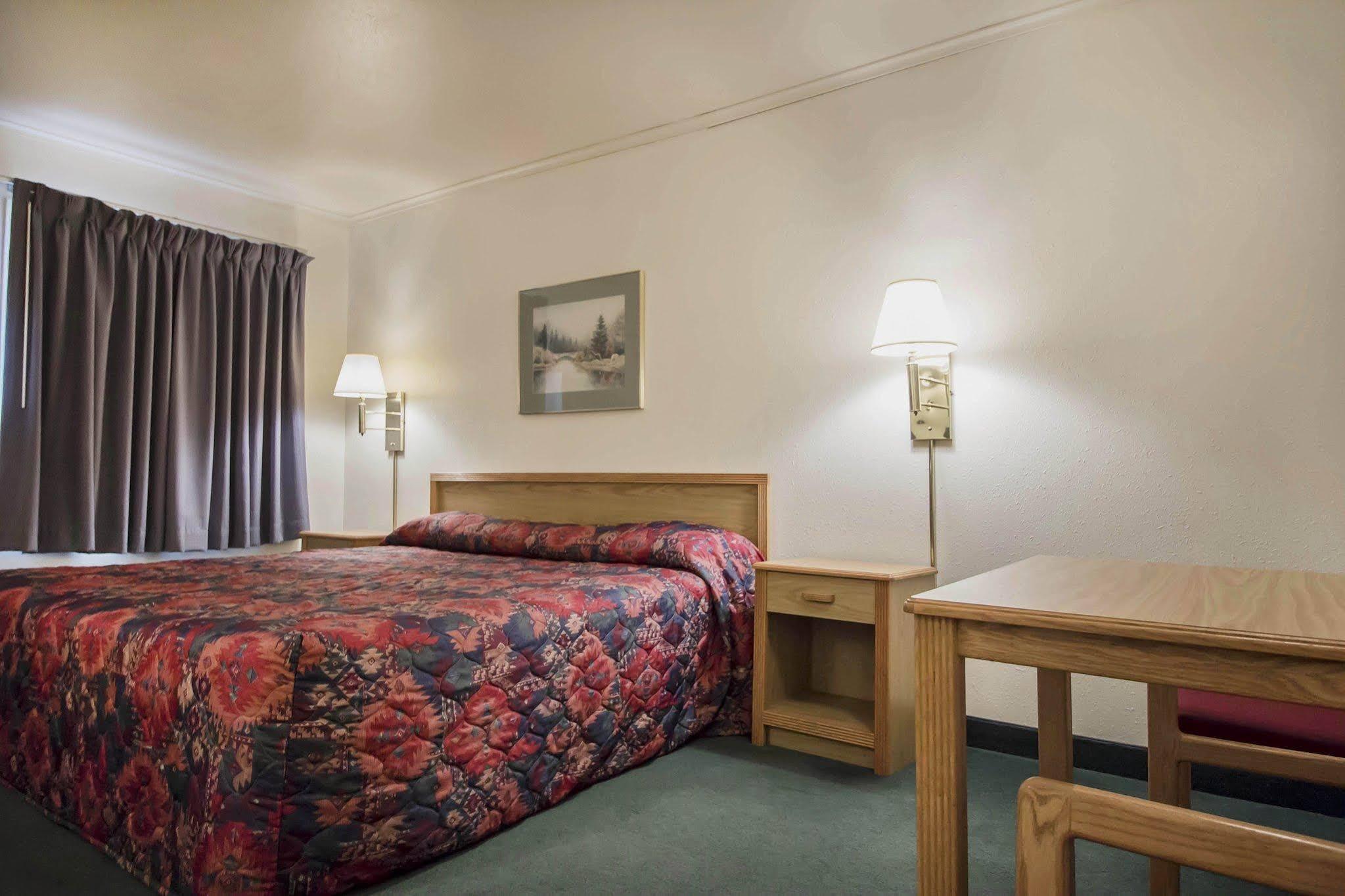 Deer Lodge Motel Sundance Εξωτερικό φωτογραφία