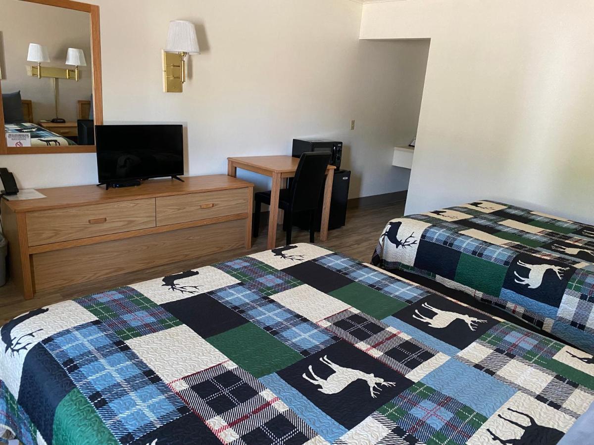 Deer Lodge Motel Sundance Εξωτερικό φωτογραφία
