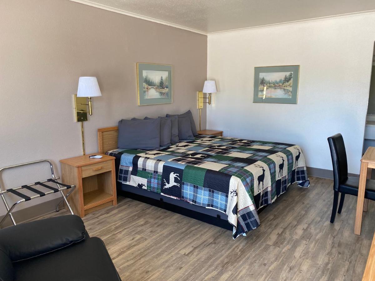 Deer Lodge Motel Sundance Εξωτερικό φωτογραφία