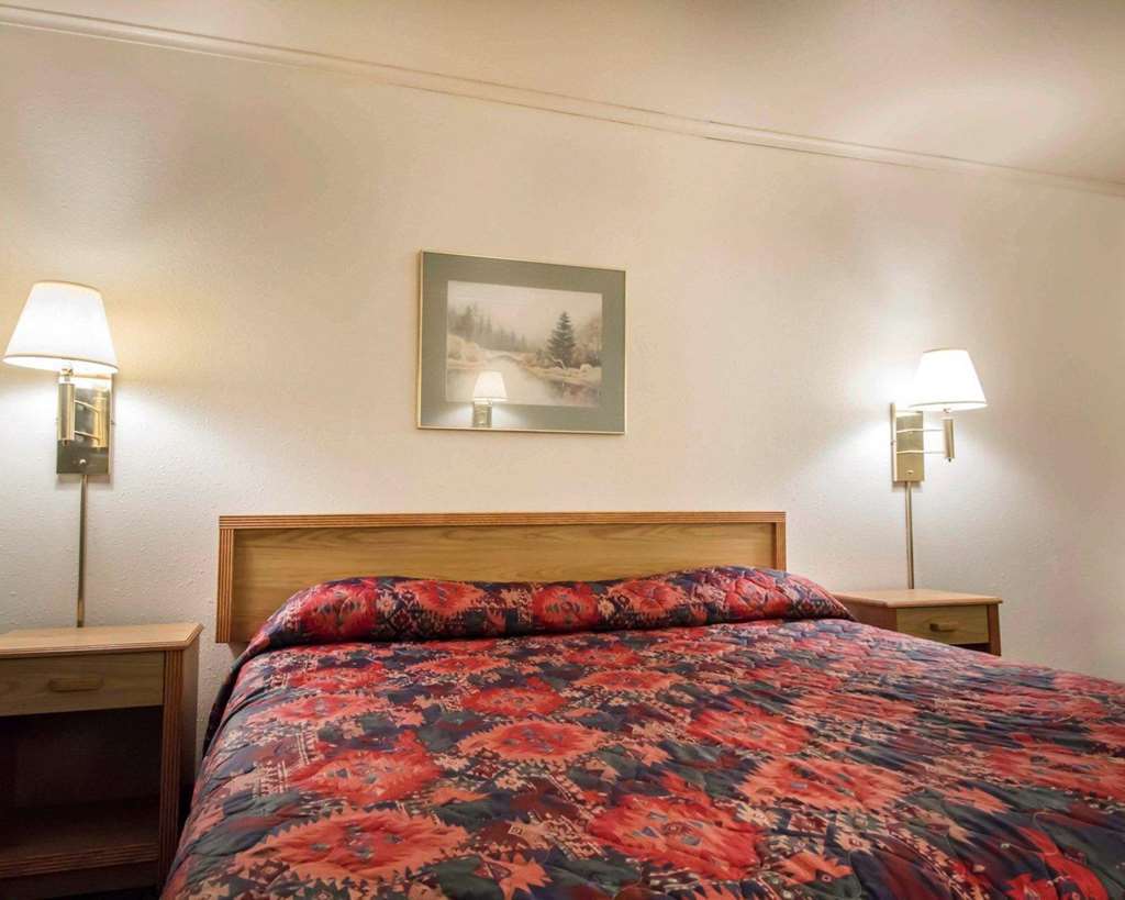 Deer Lodge Motel Sundance Δωμάτιο φωτογραφία