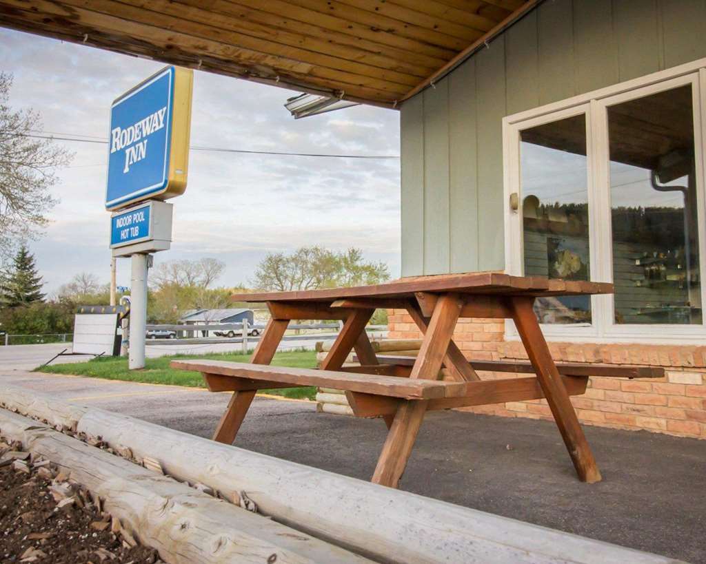 Deer Lodge Motel Sundance Ανέσεις φωτογραφία