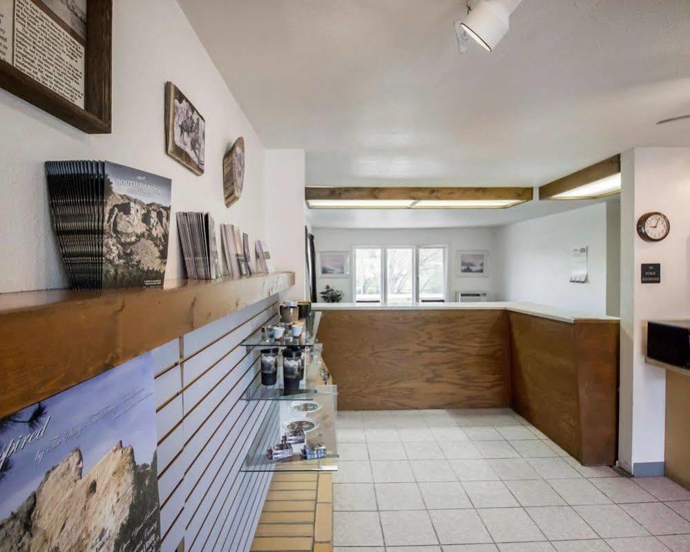 Deer Lodge Motel Sundance Εξωτερικό φωτογραφία